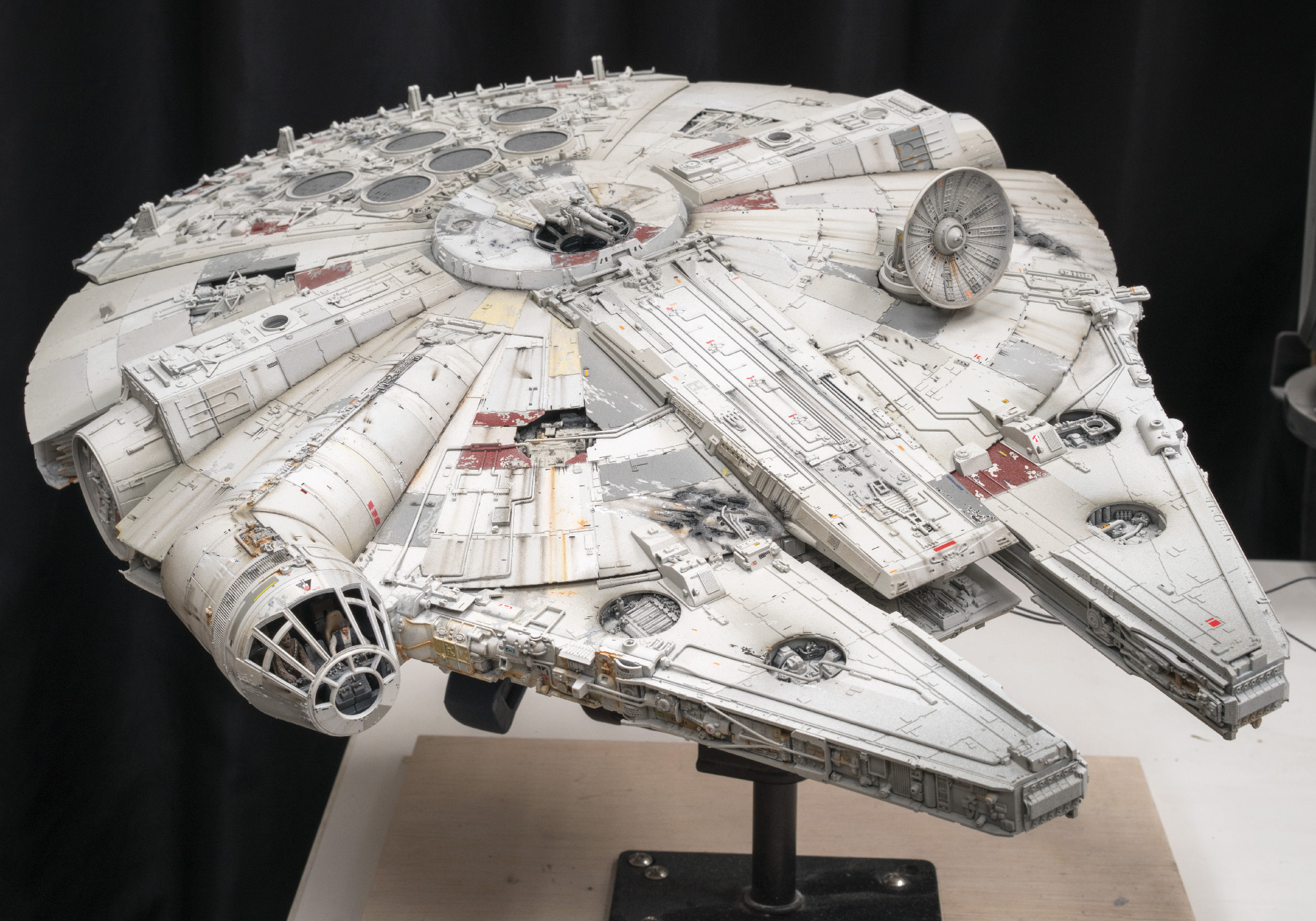 Bandai 172 Pg Millennium Falcon Also The Revell Germany Rebox Page 184 Rpf Costume And